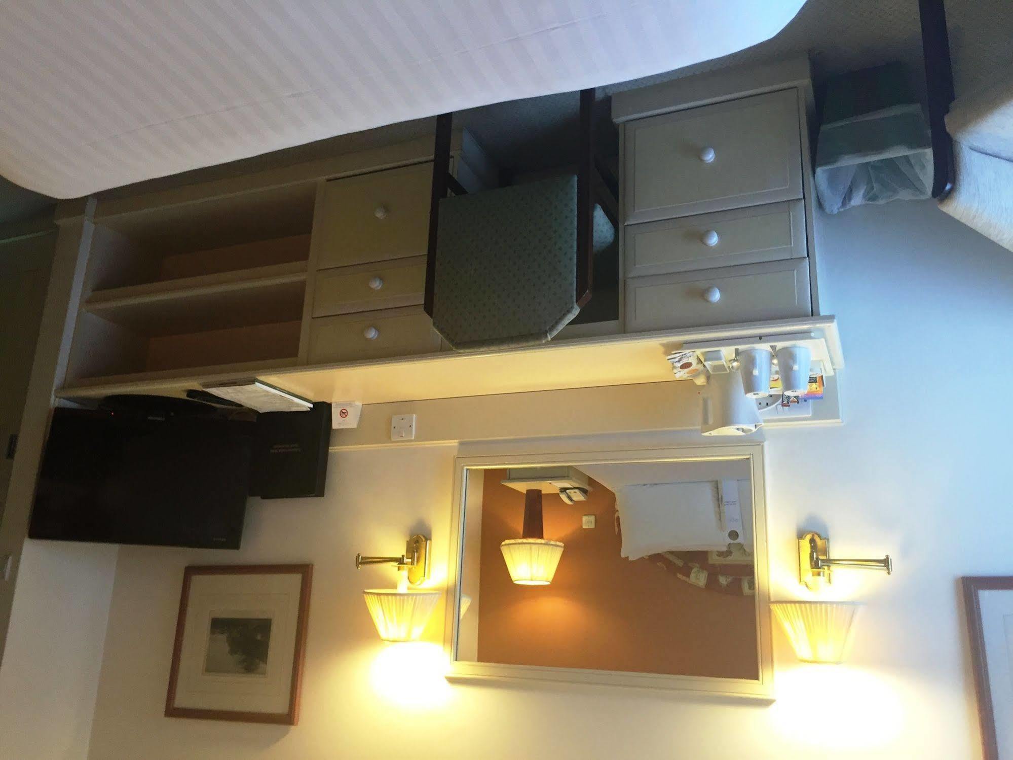 Cotswold Hotel