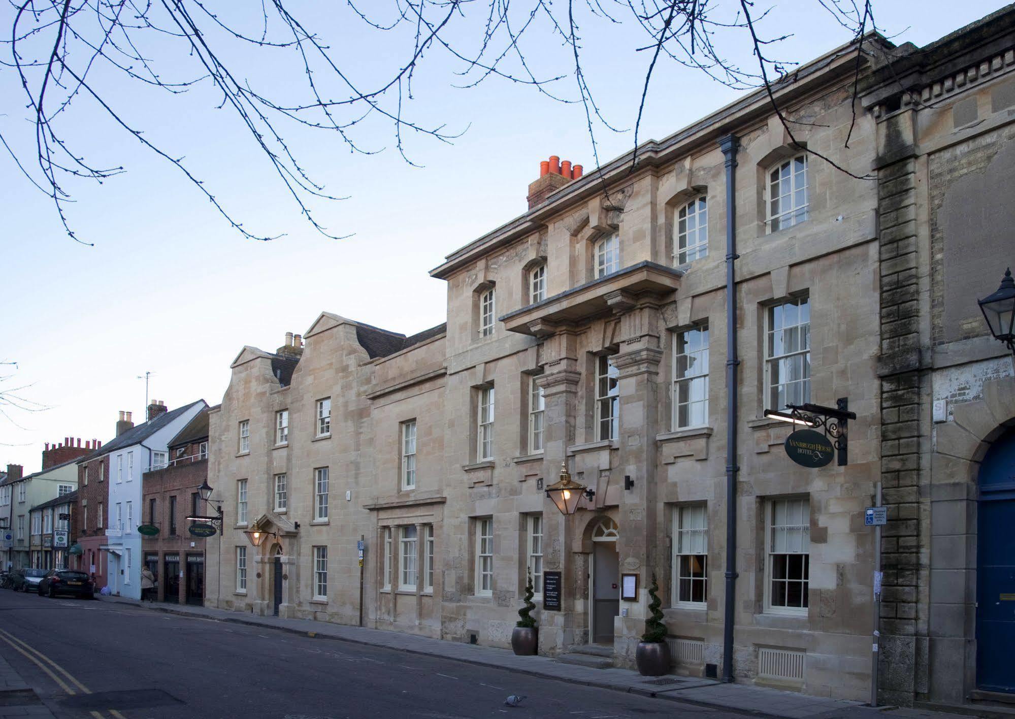 Hotel Vanbrugh House
