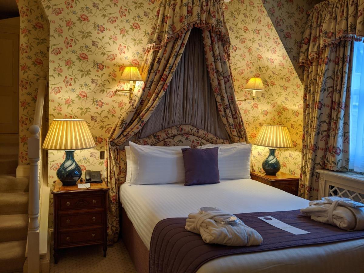 Cotswold Hotel